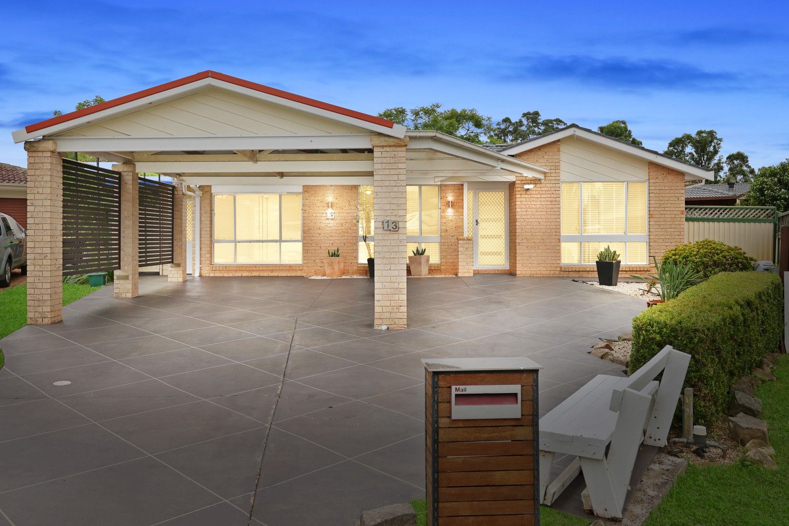 4 bedrooms House in 13 Henley Grove ST CLAIR NSW, 2759
