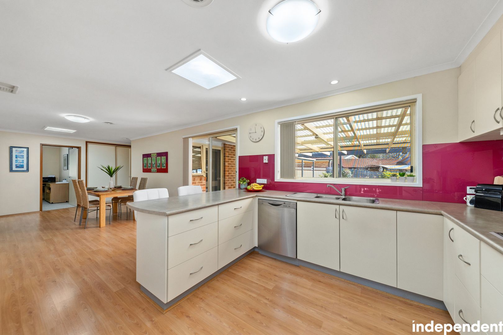 46 Summerville Crescent, Florey ACT 2615, Image 2