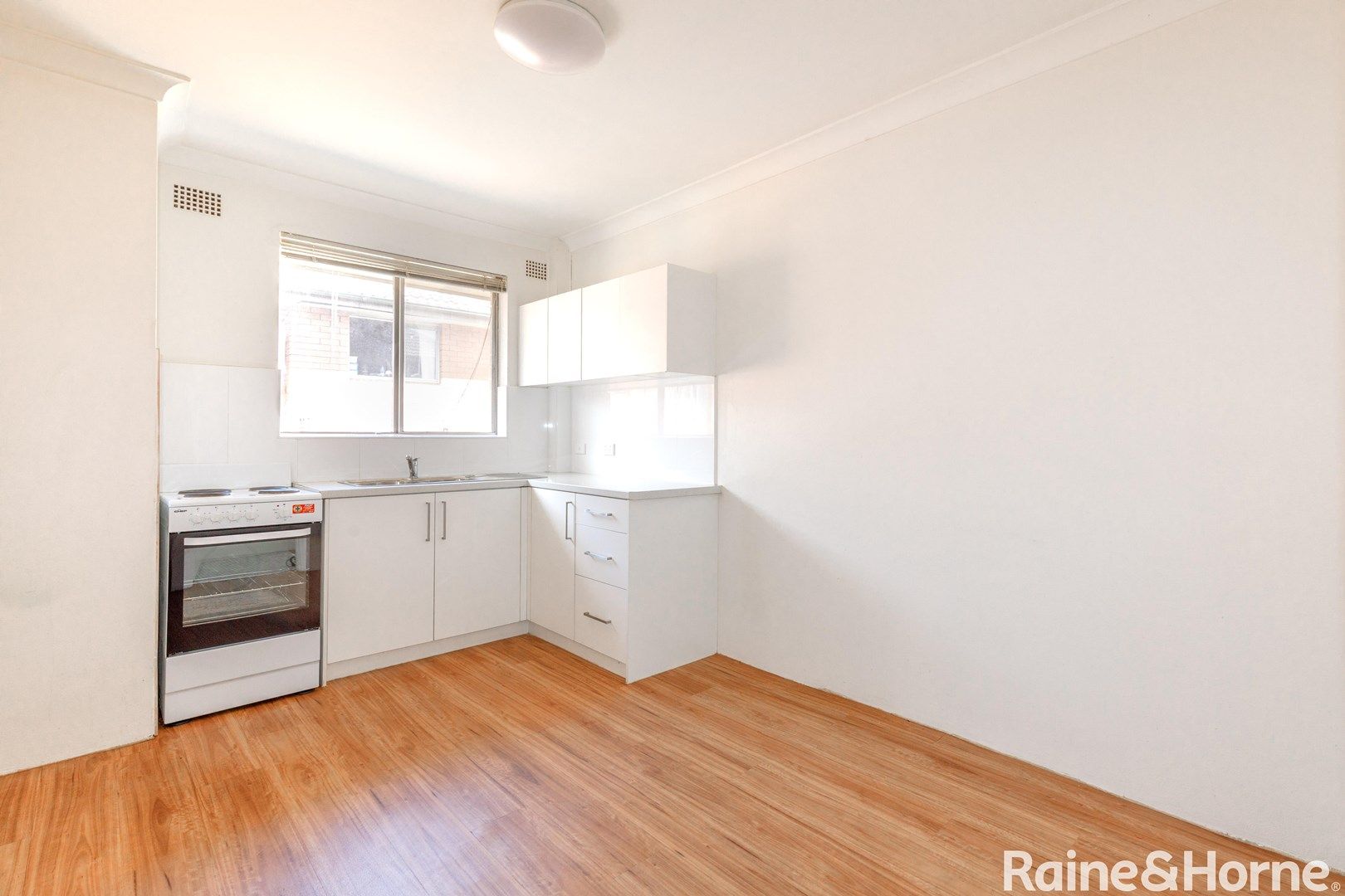 3/143 Good Street, Rosehill NSW 2142 Apartment For Rent 450 Domain