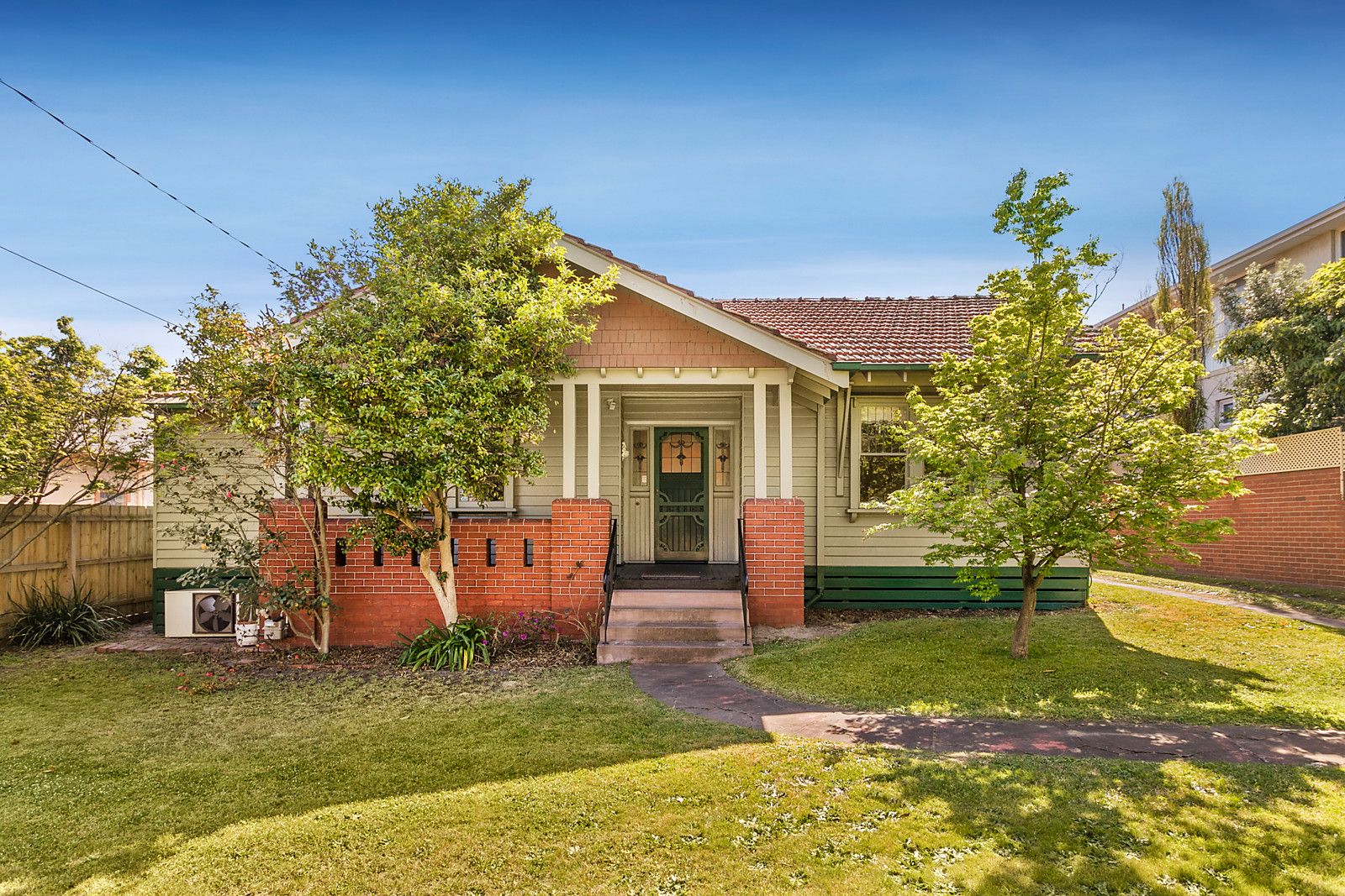 33 McCracken Street, Essendon VIC 3040, Image 0