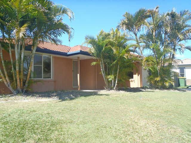 3 bedrooms House in 1 Sanctuary Pl LITTLE MOUNTAIN QLD, 4551