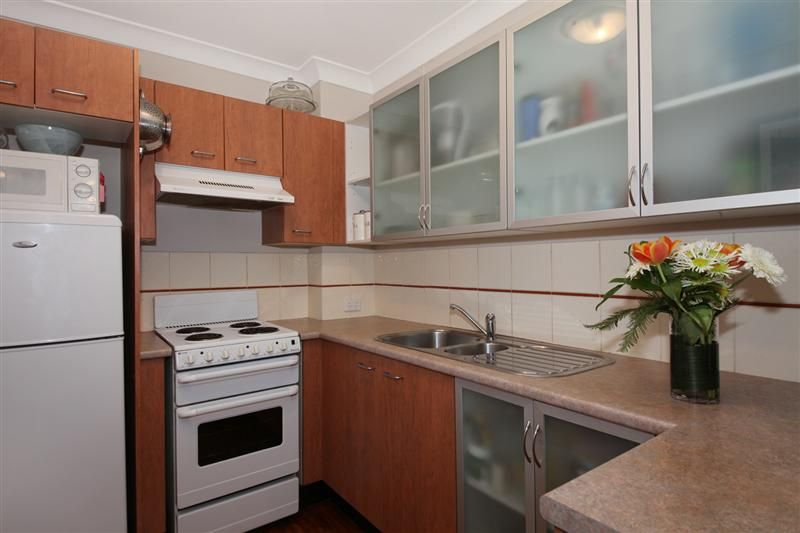 8/32-34 Springwood Avenue, SPRINGWOOD NSW 2777, Image 2