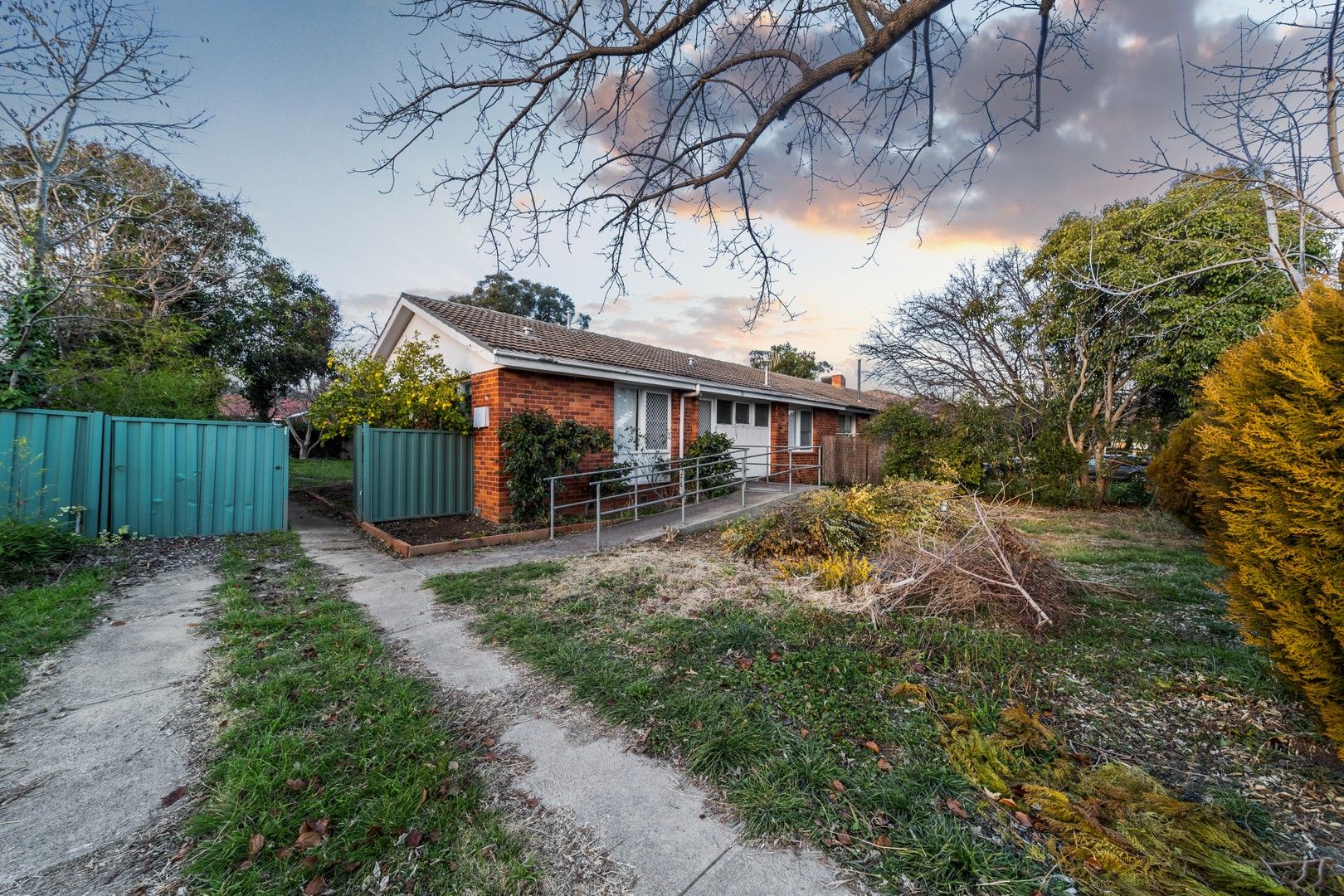 3 bedrooms House in 6 Dodds Place WATSON ACT, 2602