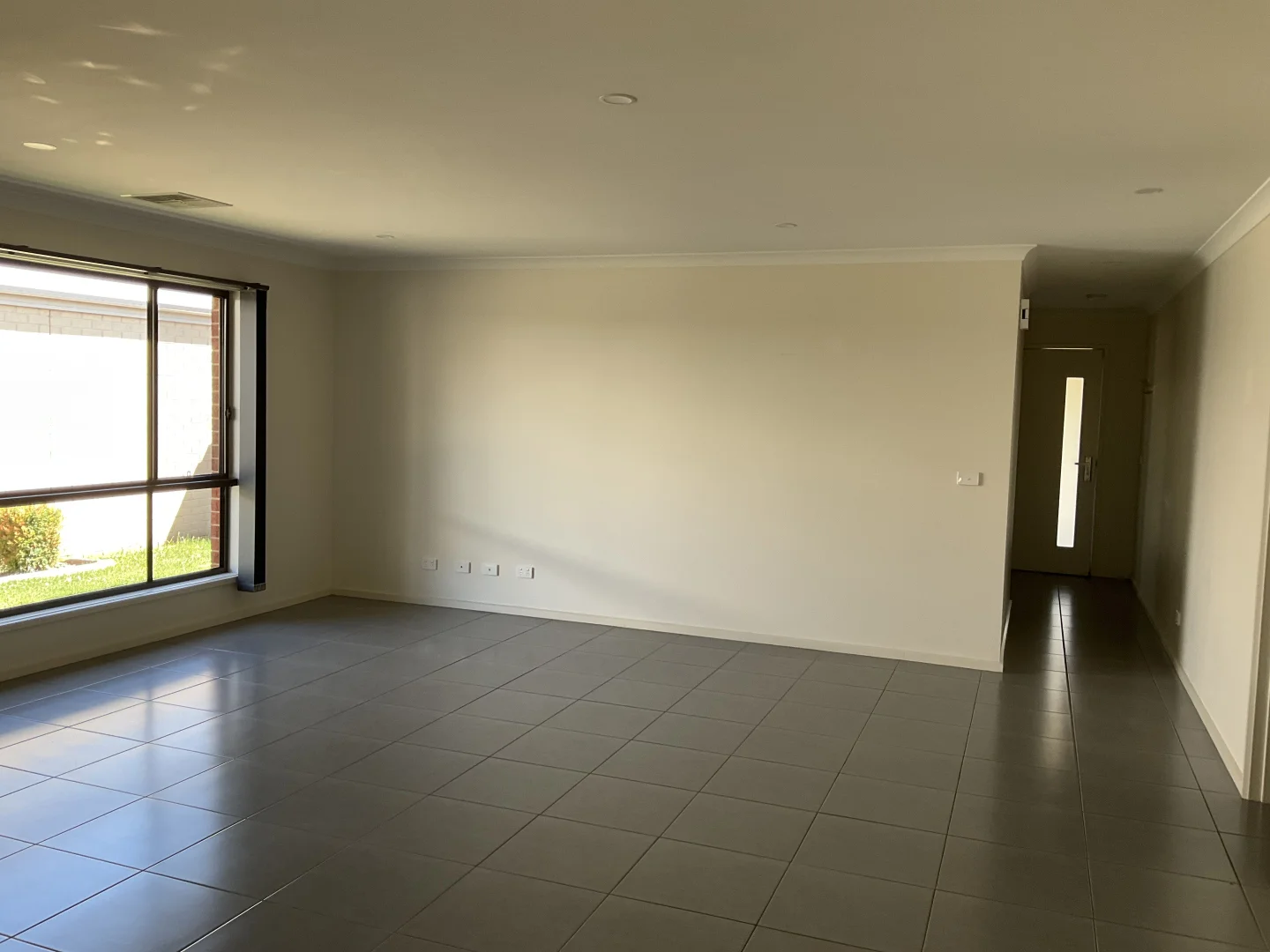 Additional image 6 of Sale VIC 3850