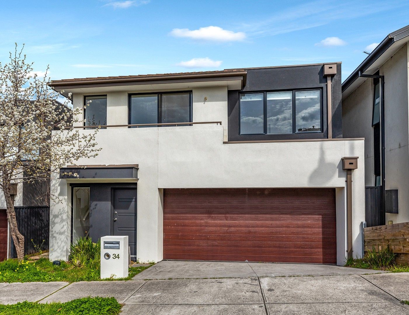 4 bedrooms House in 34 Zara Close BUNDOORA VIC, 3083