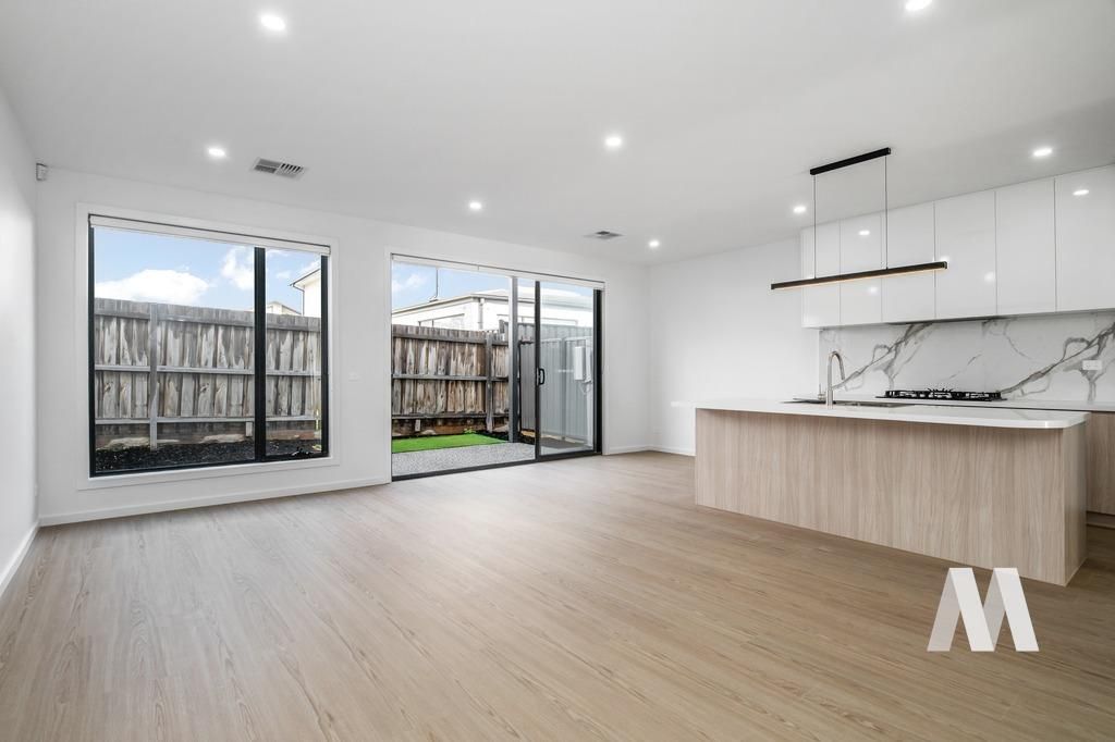 4 bedrooms House in 30 Saddle Way GREENVALE VIC, 3059