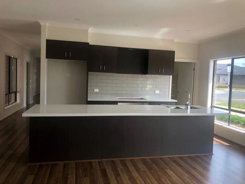 Additional image 2 of 64 Diamond Parade, Cobblebank VIC 3338