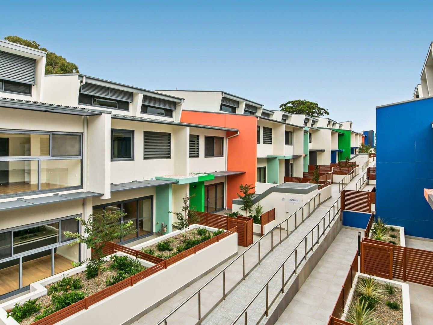 3 bedrooms Townhouse in 221 North Rocks Road NORTH ROCKS NSW, 2151