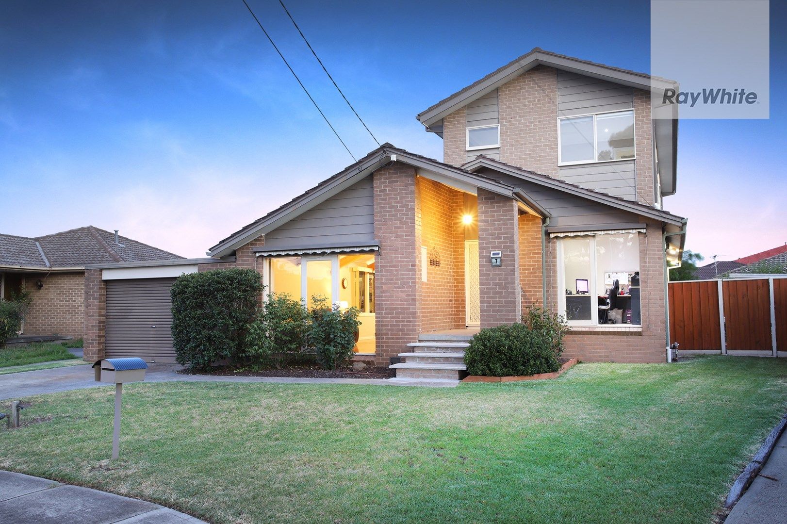 7 Neath Close, Gladstone Park VIC 3043, Image 0