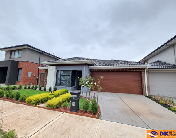 40 Willowbank Circuit, Thornhill Park VIC 3335