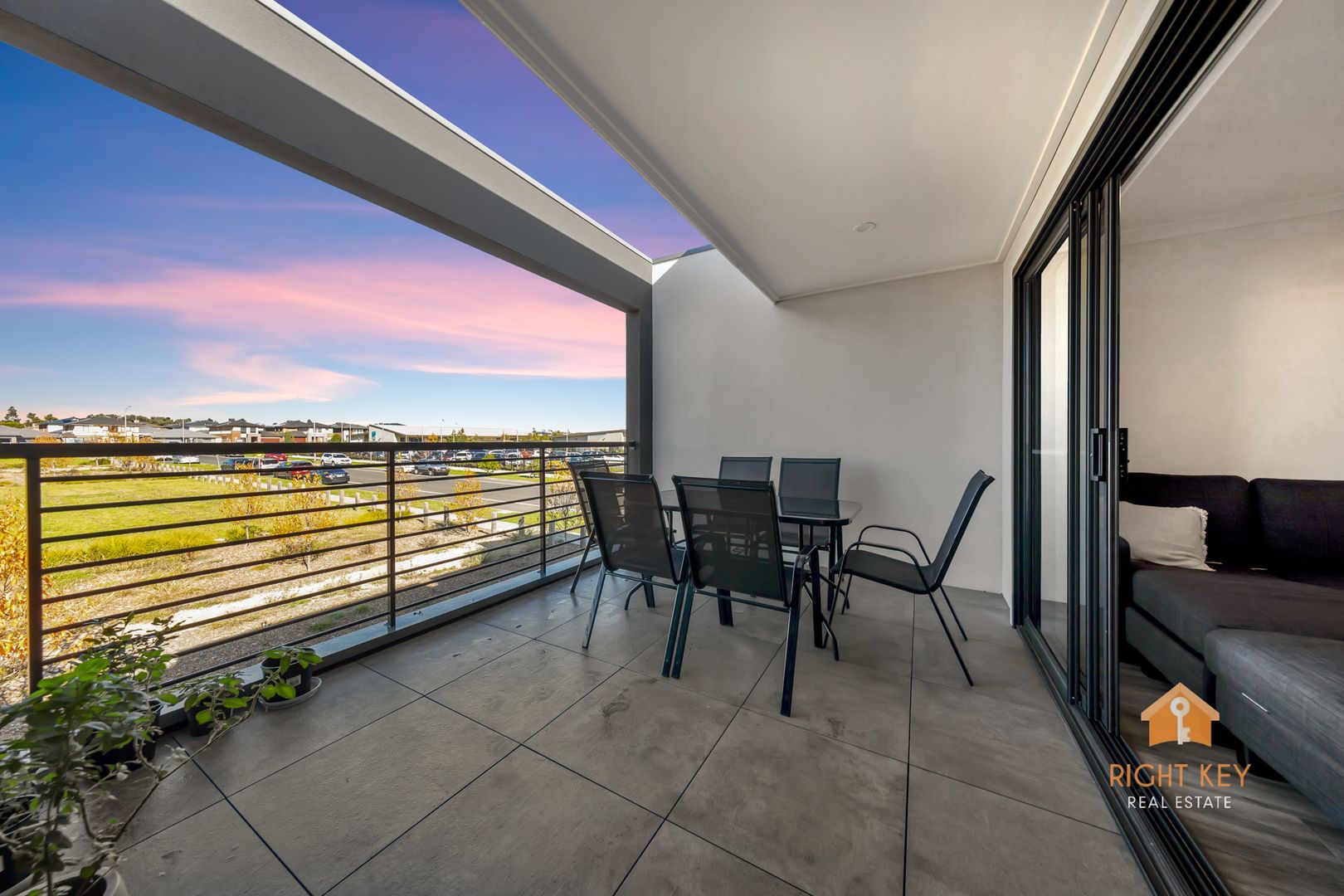 2 MAHARA WALK, Cranbourne West VIC 3977, Image 2