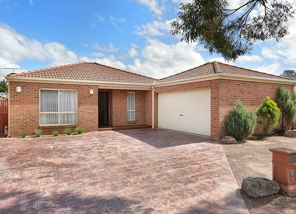 17 Aitken Drive, Delahey VIC 3037