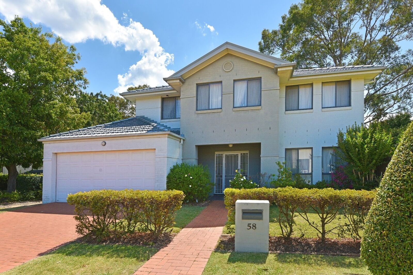 4 bedrooms House in 58 The Sanctuary WESTLEIGH NSW, 2120