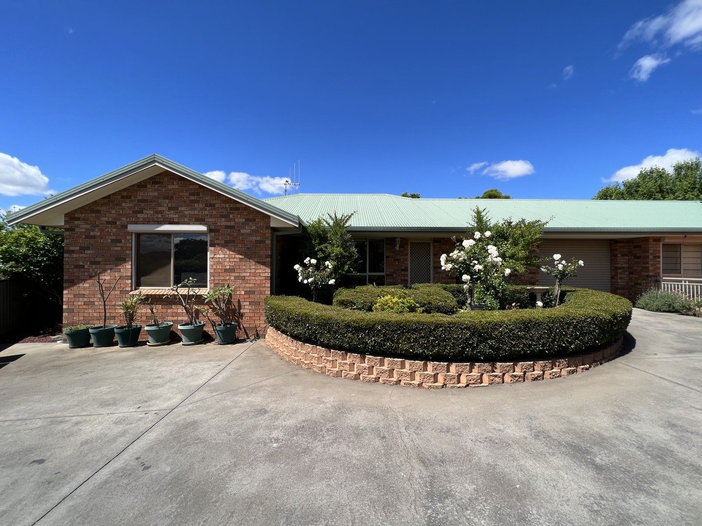 3 bedrooms House in 2/8 Cobden Place PARKES NSW, 2870