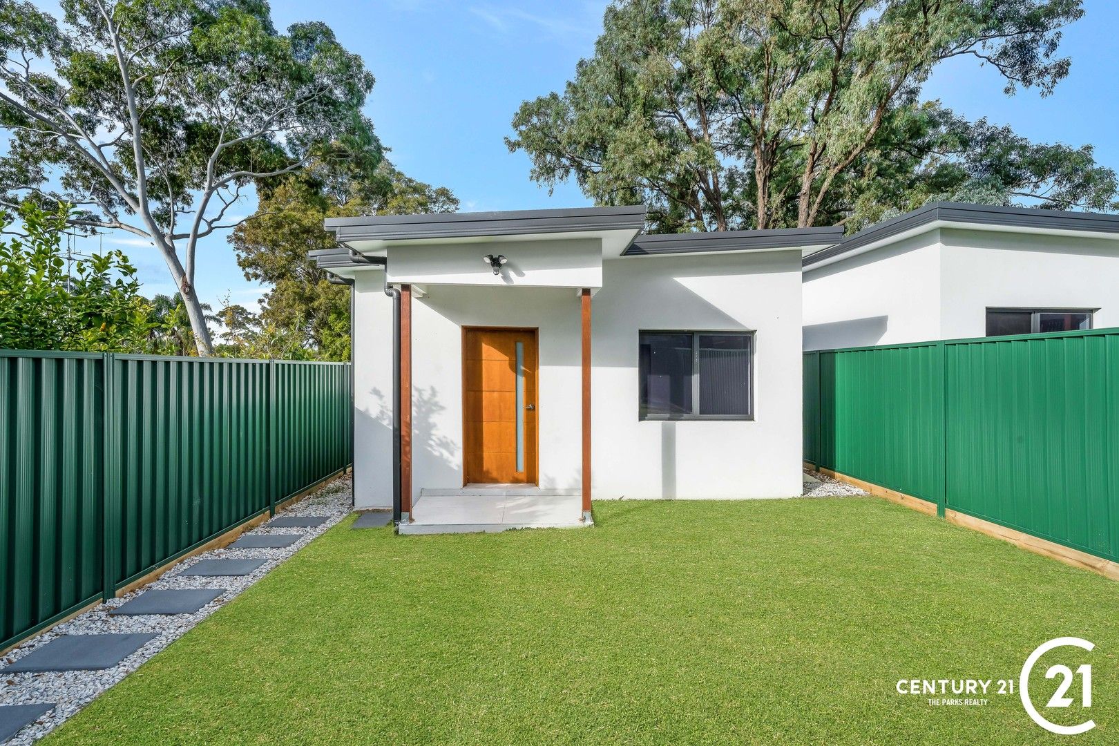 1 bedrooms Apartment / Unit / Flat in 21a Market Street SMITHFIELD NSW, 2164