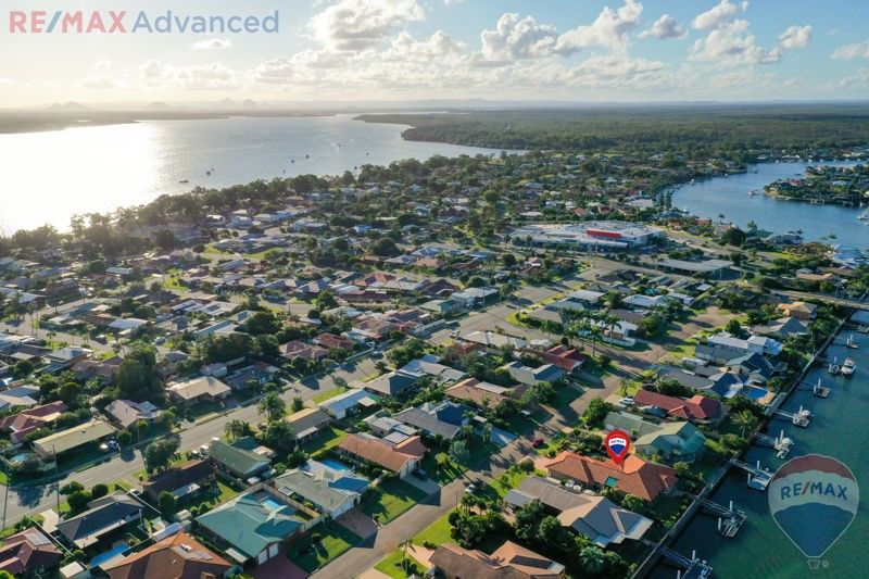 11 Castaway Court, Banksia Beach QLD 4507, Image 2