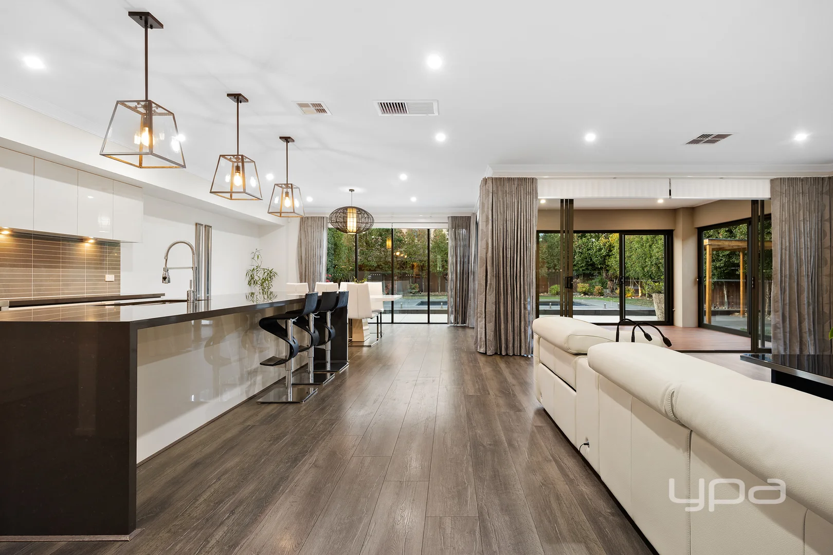 Additional image 9 of 28 North Shore Drive, Sanctuary Lakes VIC 3030