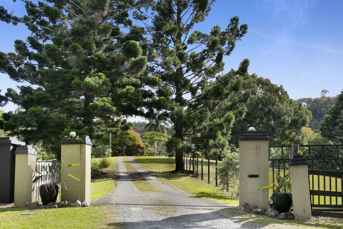 5 bedrooms House in 664 Currumbin Creek Road CURRUMBIN VALLEY QLD, 4223