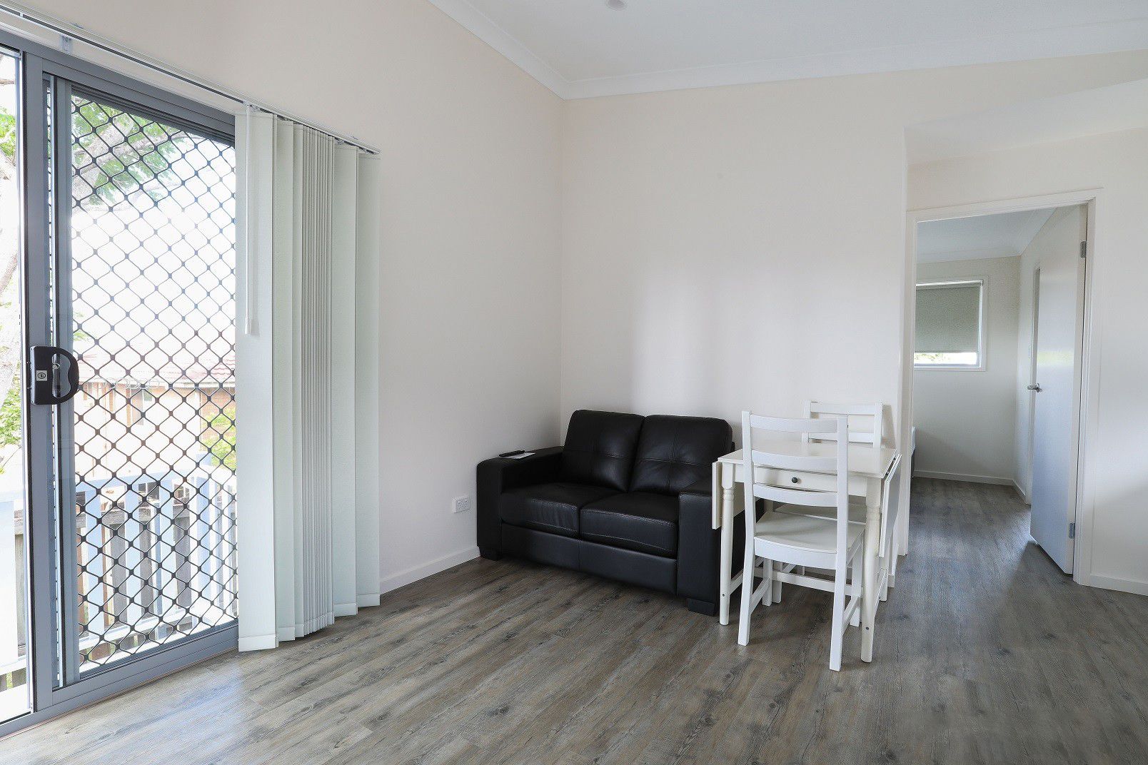 1 bedrooms Studio in 24 Booyong St ALGESTER QLD, 4115