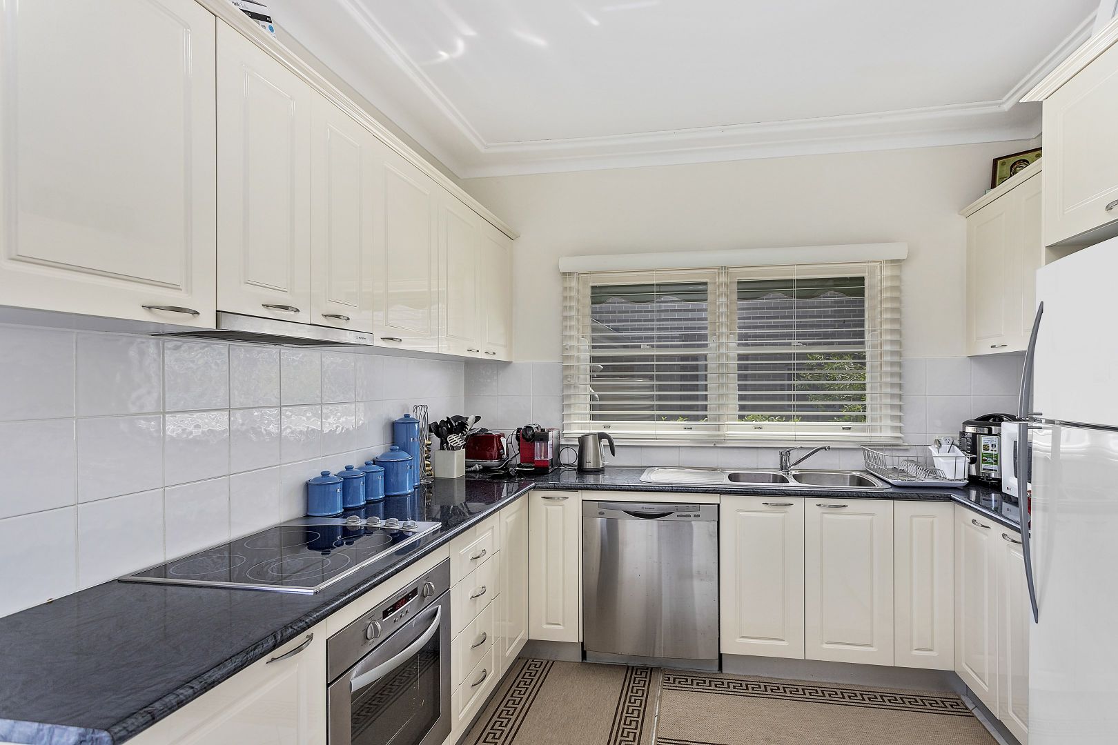 16 Cambridge Street, Umina Beach NSW 2257, Image 2