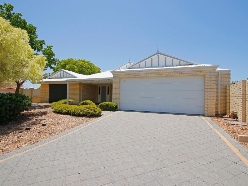 6 bedrooms House in 2 Throsby Street SHELLEY WA, 6148