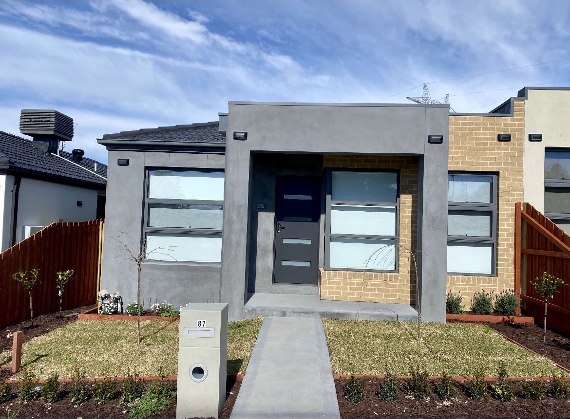 3 bedrooms House in 87 Harvest Home Road EPPING VIC, 3076