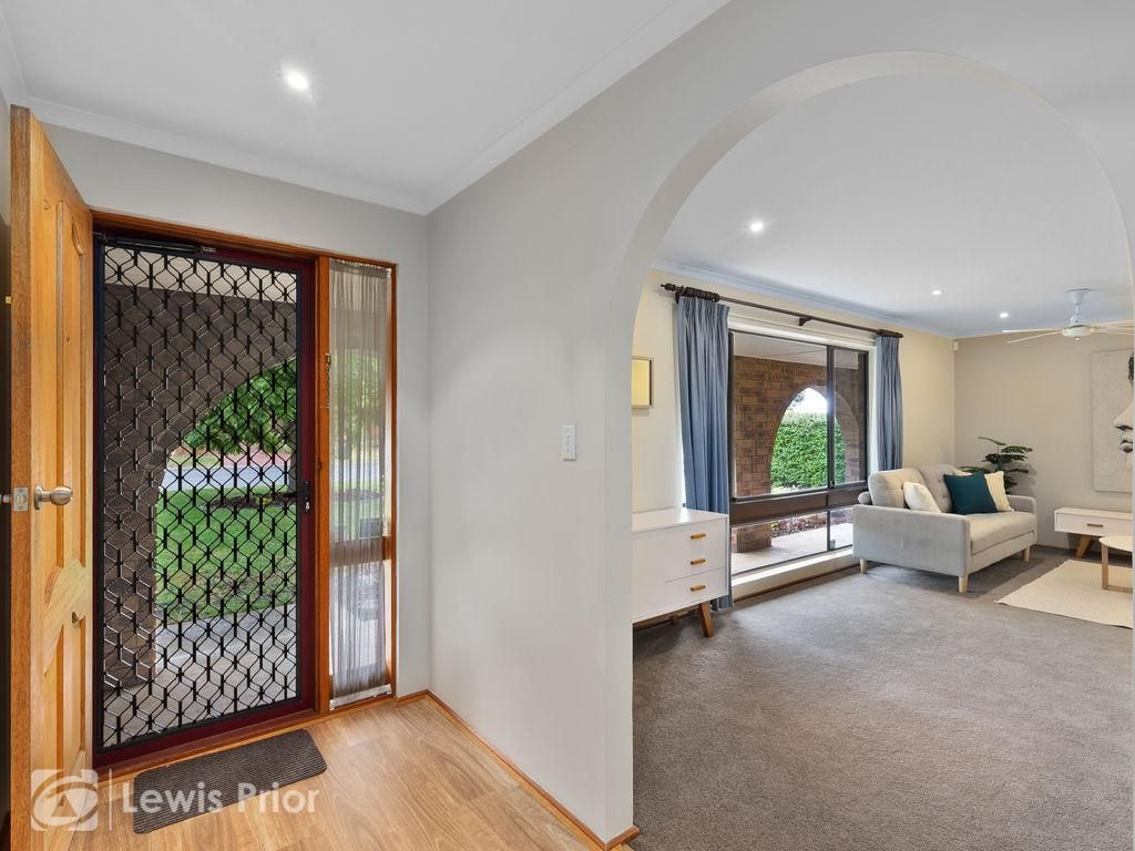 19 Siegersdorf Crescent, Old Reynella SA 5161, Image 1