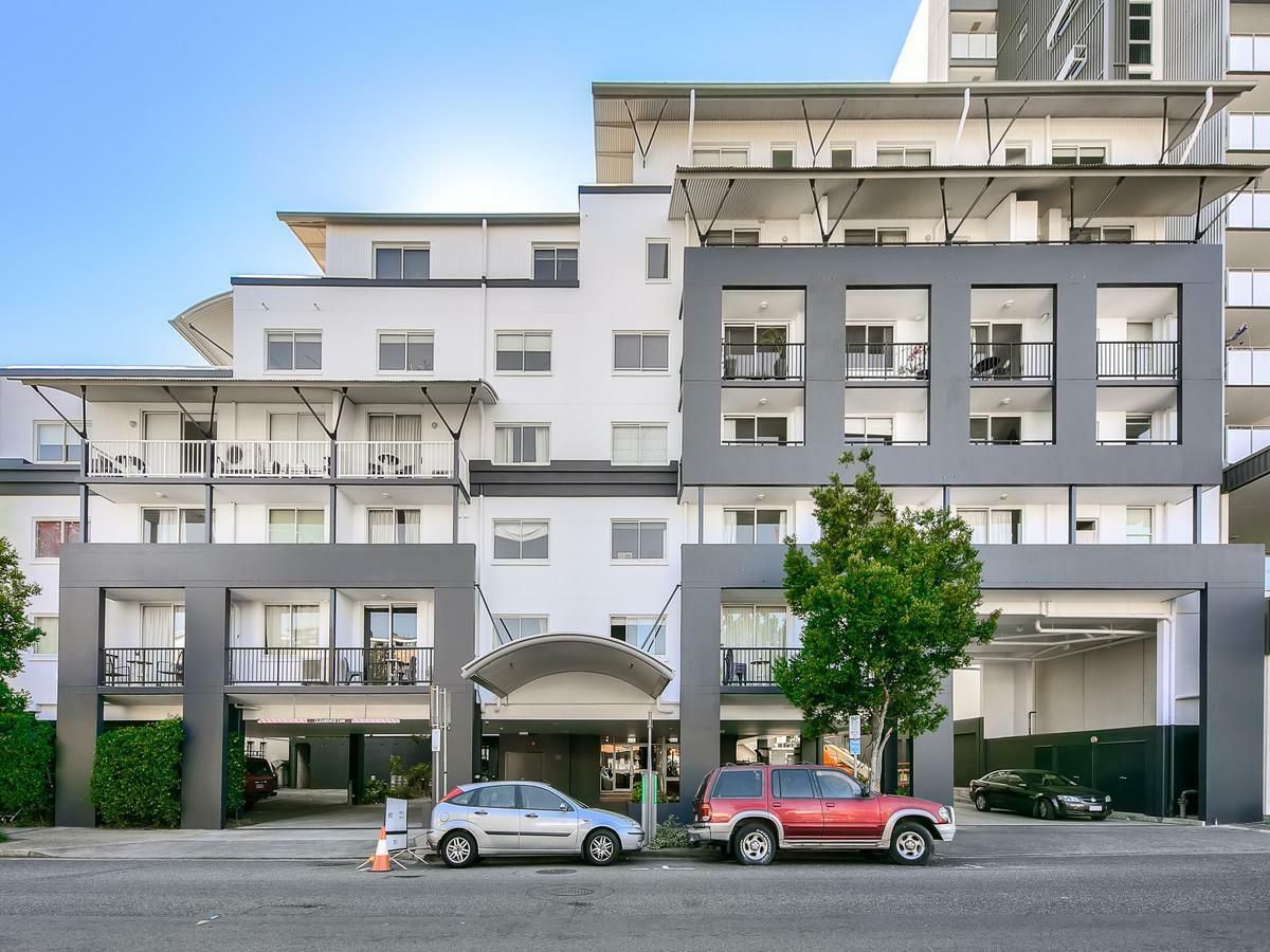 1 bedrooms Apartment / Unit / Flat in Unit 107/7 Hope St SOUTH BRISBANE QLD, 4101