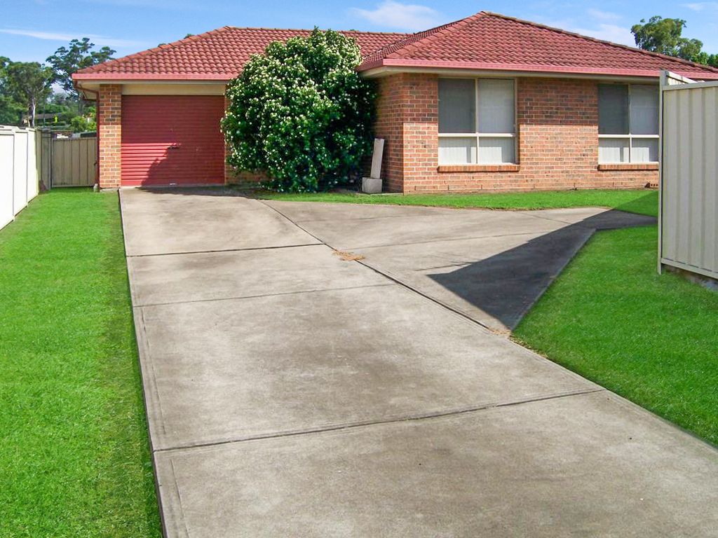 2B Bottlebrush Place, Scone NSW 2337