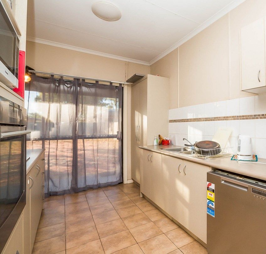 15b Frisby Court, South Hedland WA 6722, Image 2