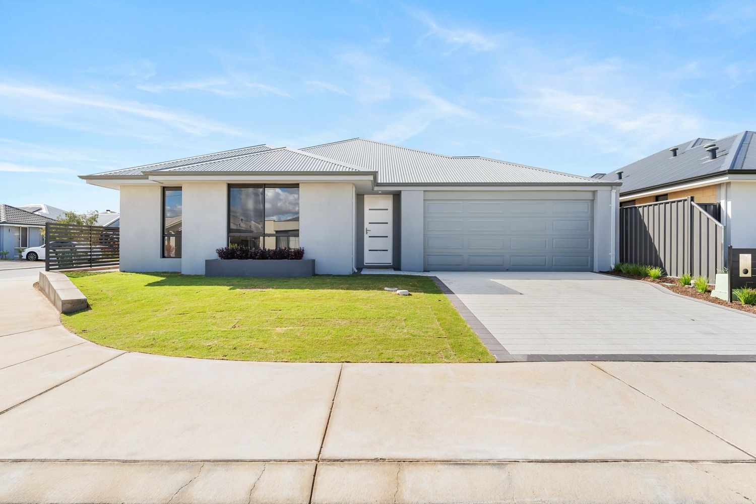 4 bedrooms House in 53 Marsland Road MIDVALE WA, 6056