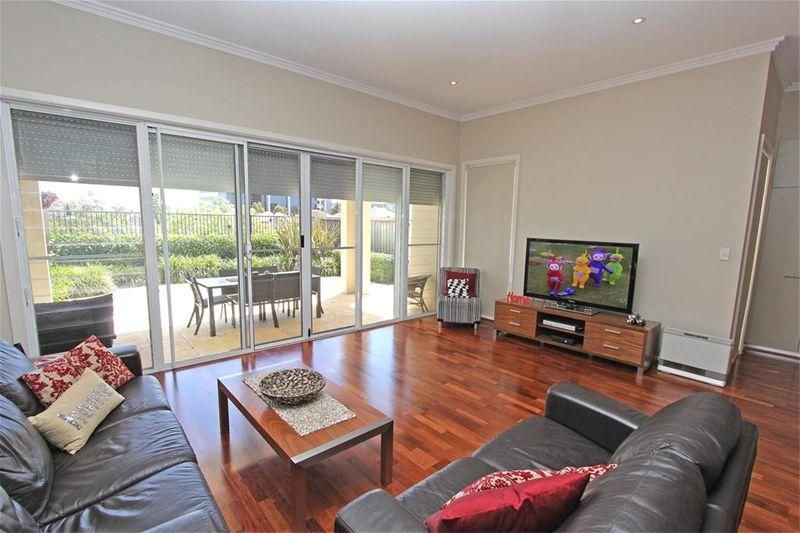 15 LINDEN WAY, BELLA VISTA NSW 2153, Image 2