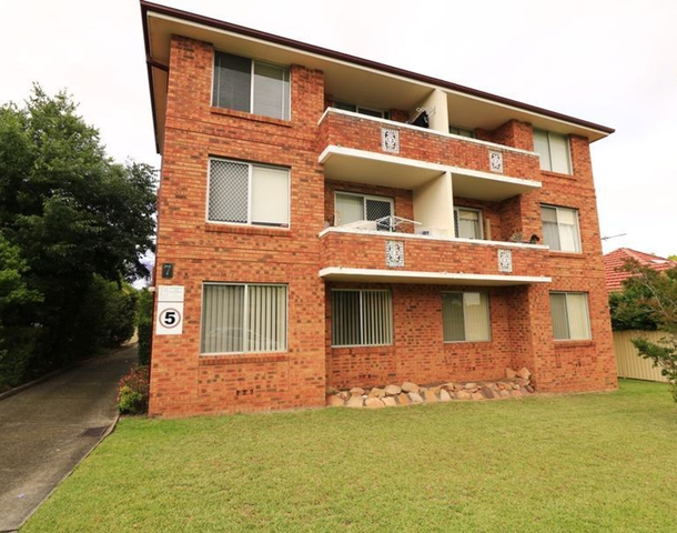 1/7 Reddall Street, Campbelltown NSW 2560