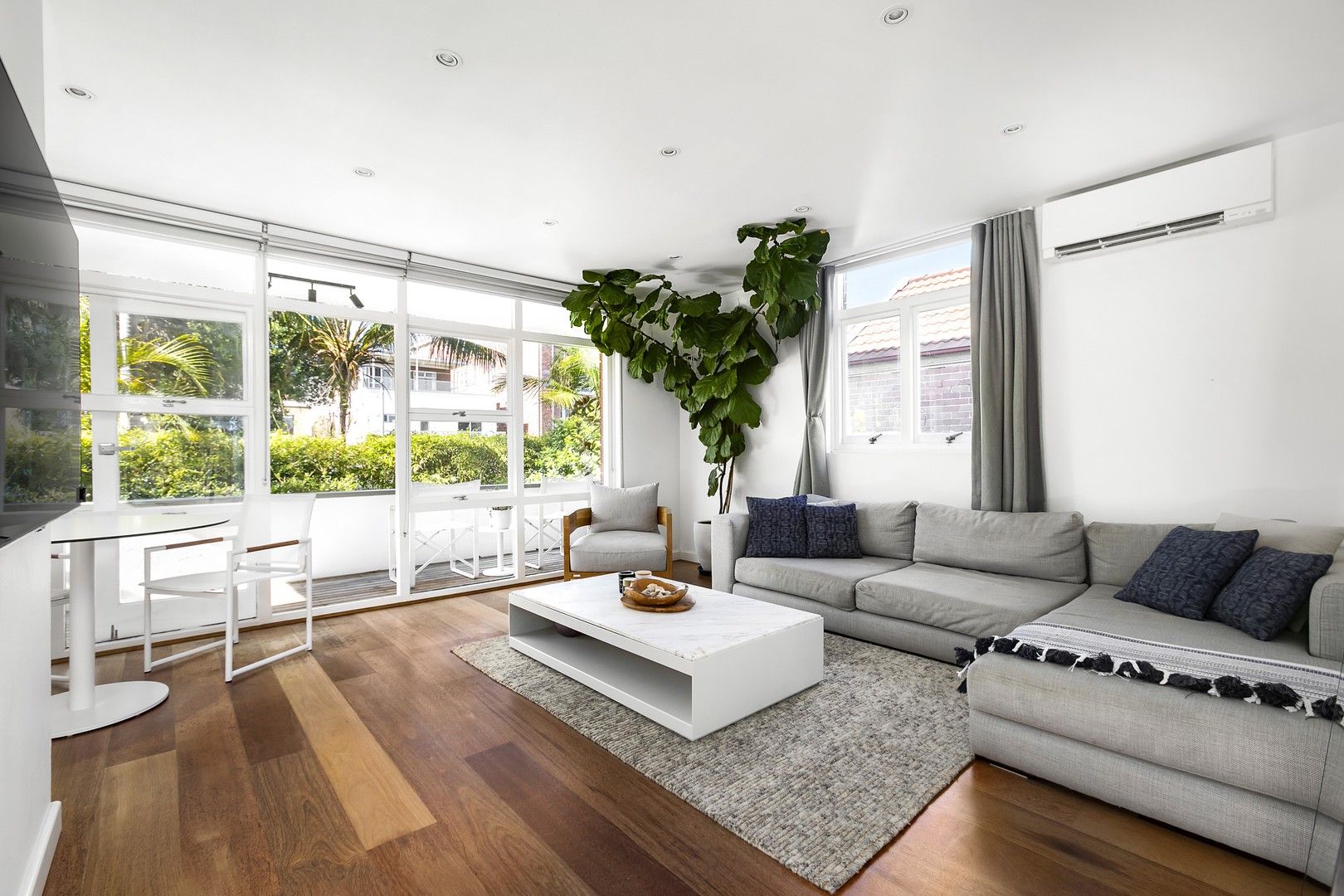 2 bedrooms Apartment / Unit / Flat in 4/25 Fletcher Street TAMARAMA NSW, 2026