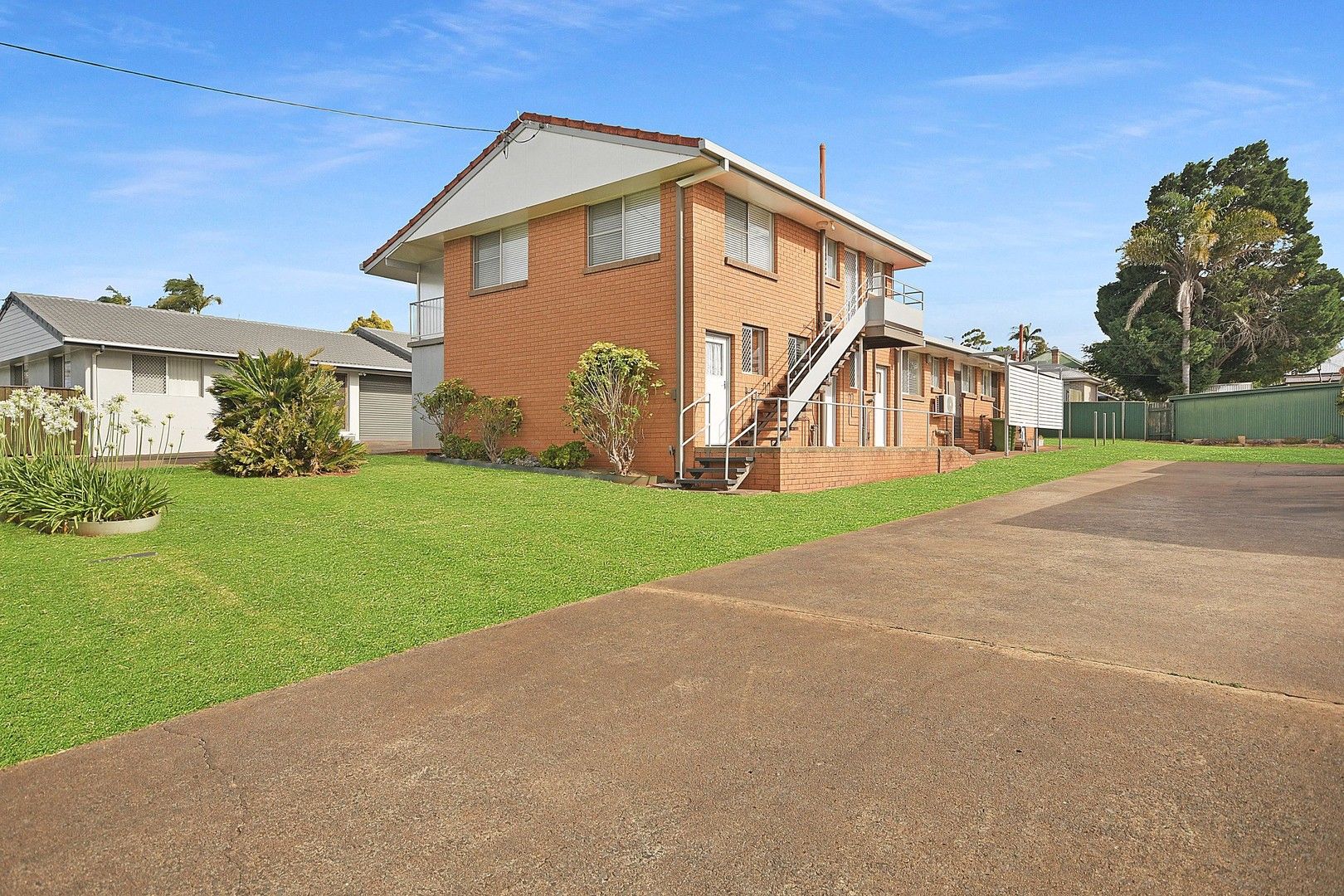 Fully Furnished Unit 1/24 Grey Street, South Toowoomba QLD 4350