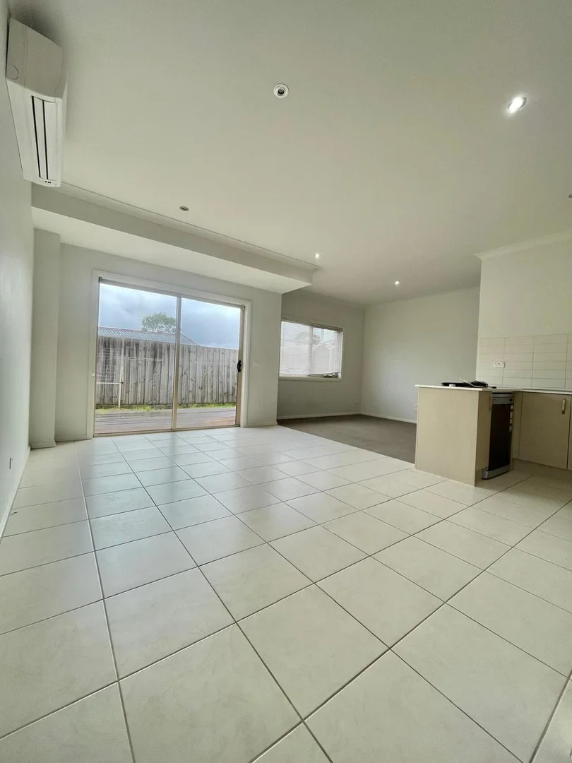 Additional image 3 of 2/98 Princes Highway, Norlane VIC 3214