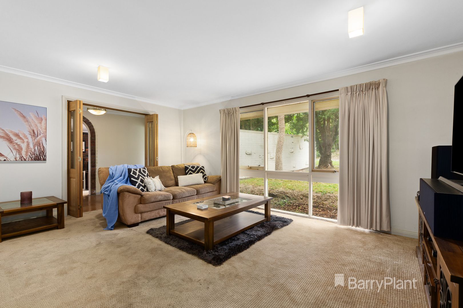 2 Castlewood Drive, Boronia VIC 3155, Image 2