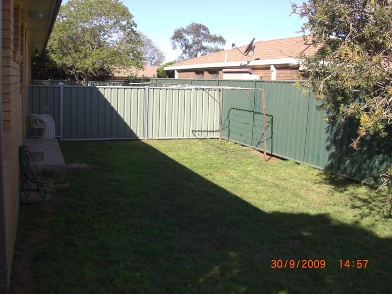 7 and 7a Springfield Way, DUBBO NSW 2830, Image 1