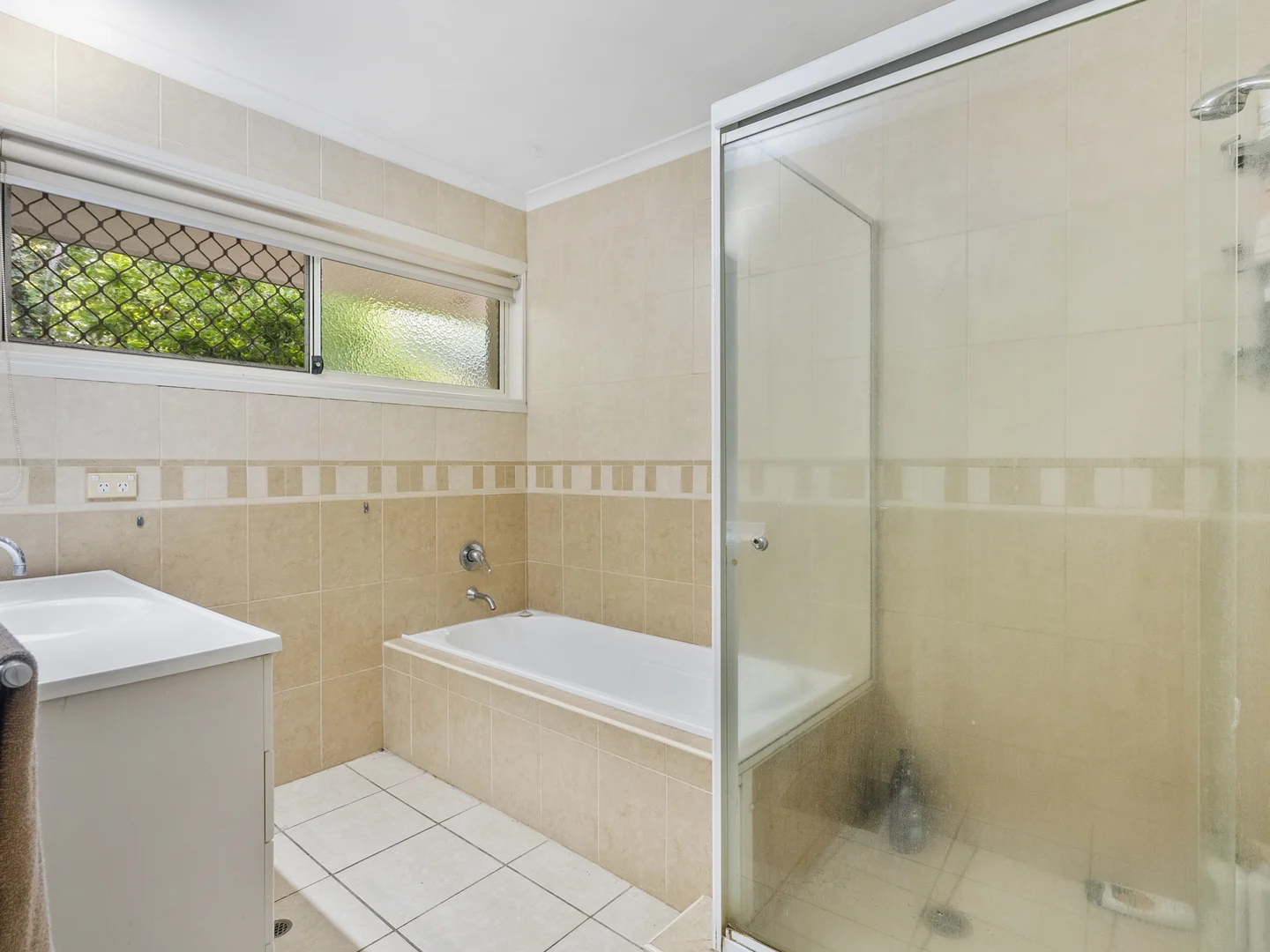 Additional image 16 of 45 Vatakoula Parade, Mermaid Waters QLD 4218