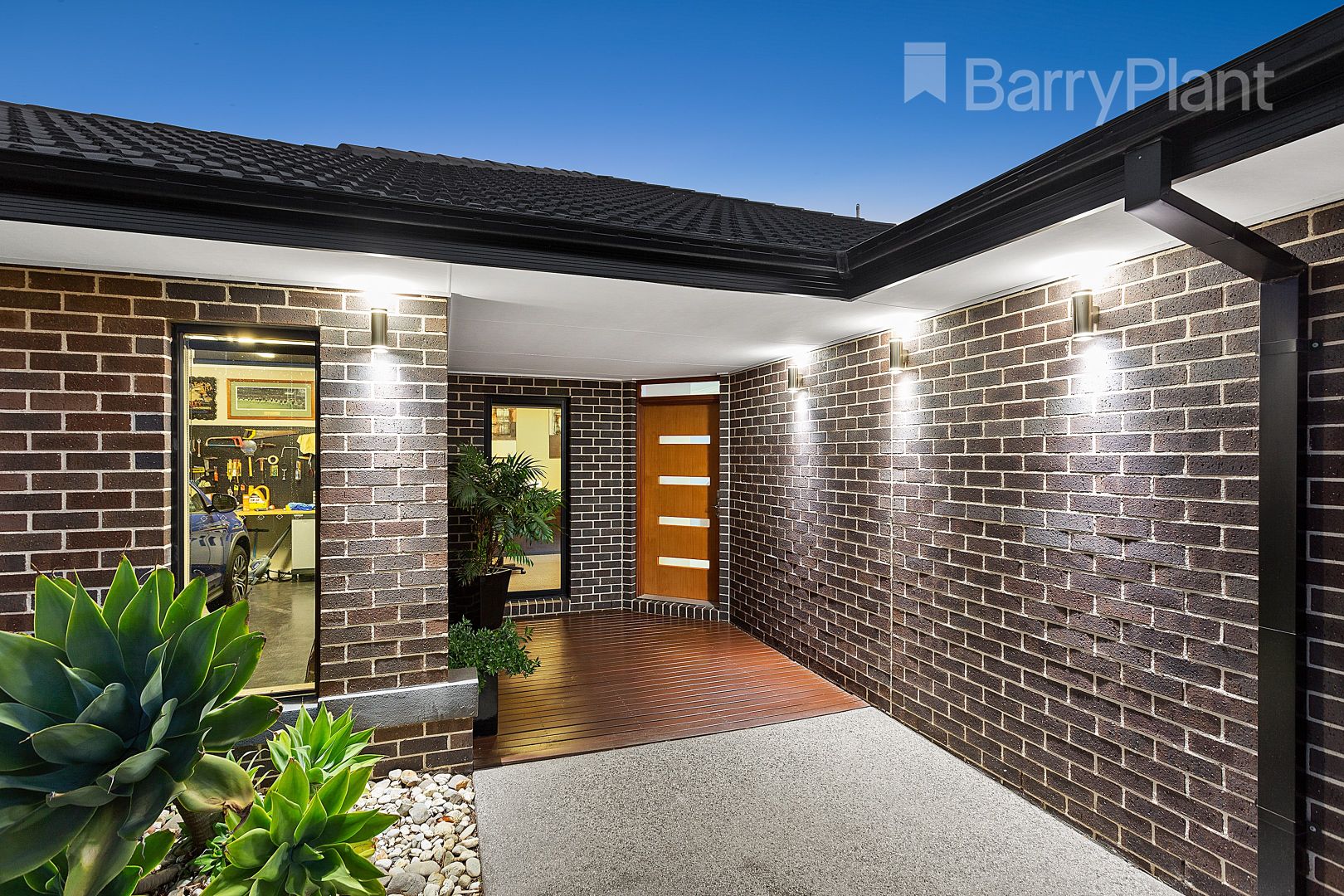 5 Middlesborough Drive, Craigieburn VIC 3064, Image 1