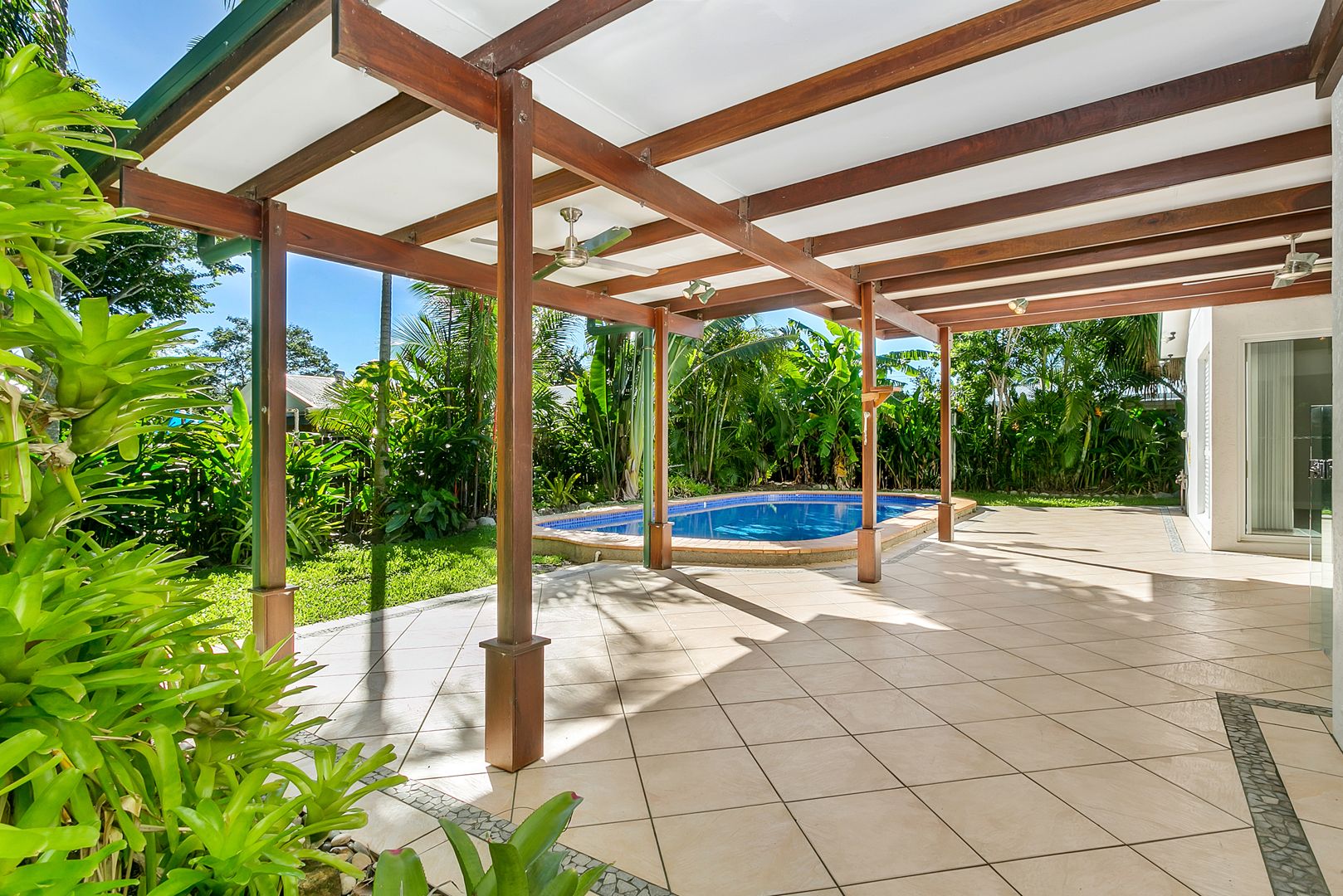 10 Hope Street, Clifton Beach QLD 4879, Image 1