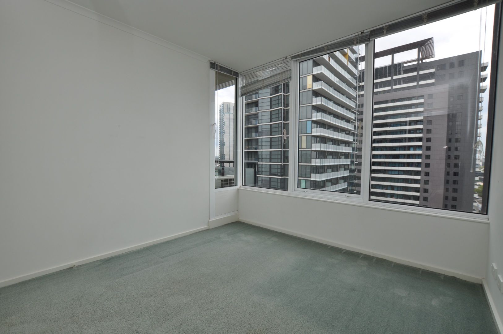 REF 020869/79 Whiteman Street, Southbank VIC 3006, Image 1