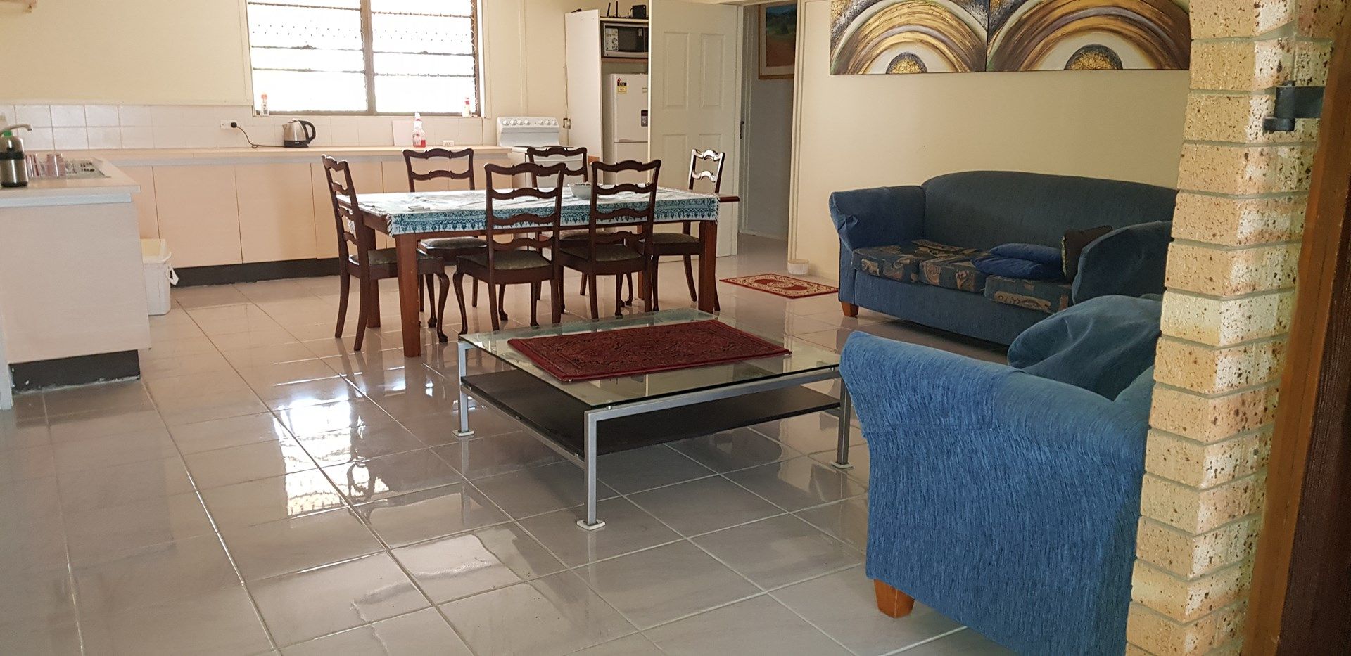 2 bedrooms House in 37A Inveray Avenue BENOWA QLD, 4217