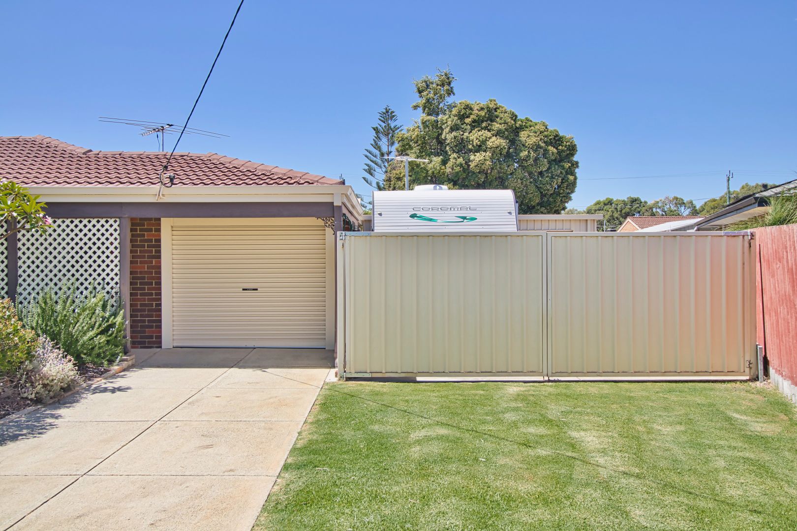 32 Campbell Way, Rockingham WA 6168, Image 2