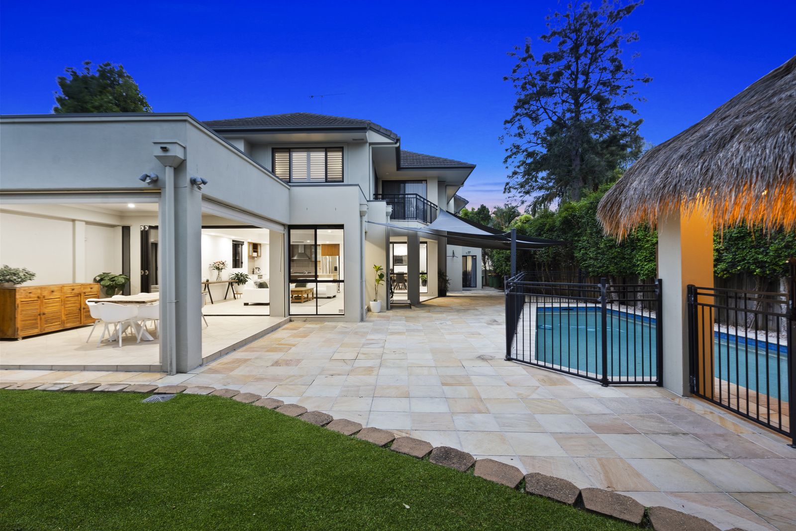 4 bedrooms House in 2/45 Winchester Street SOUTHPORT QLD, 4215