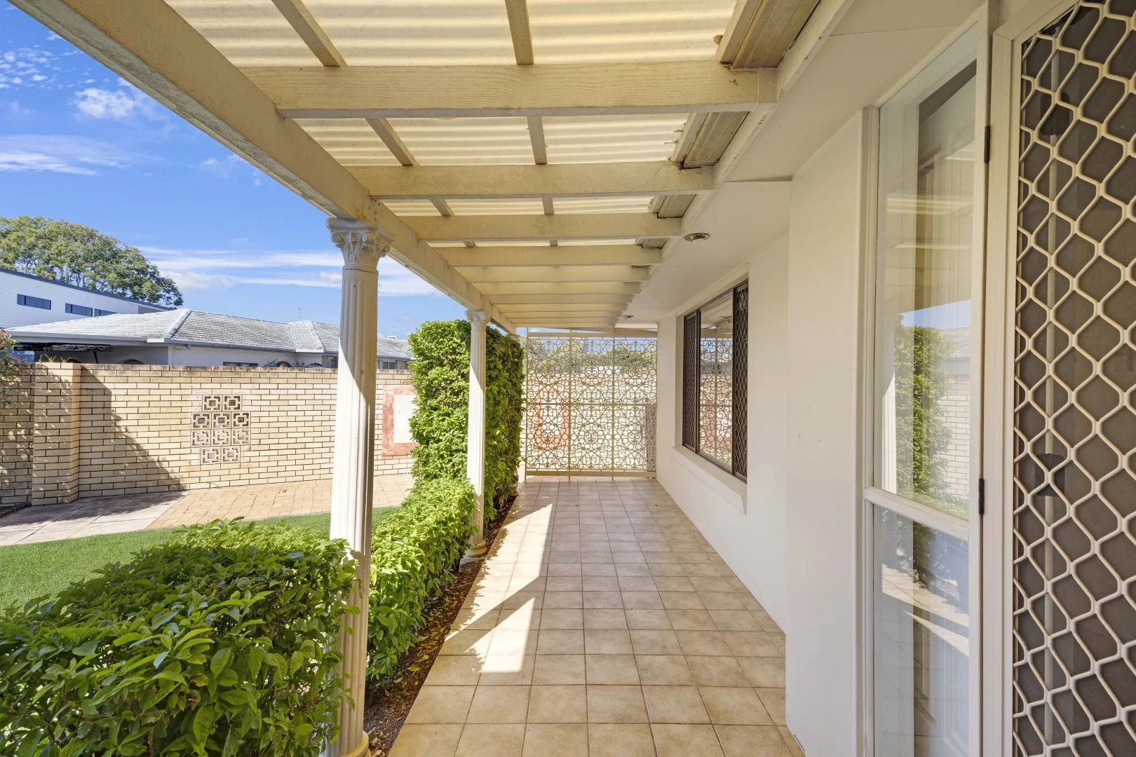 Additional image 7 of 9 Aroona Avenue, Broadbeach Waters QLD 4218