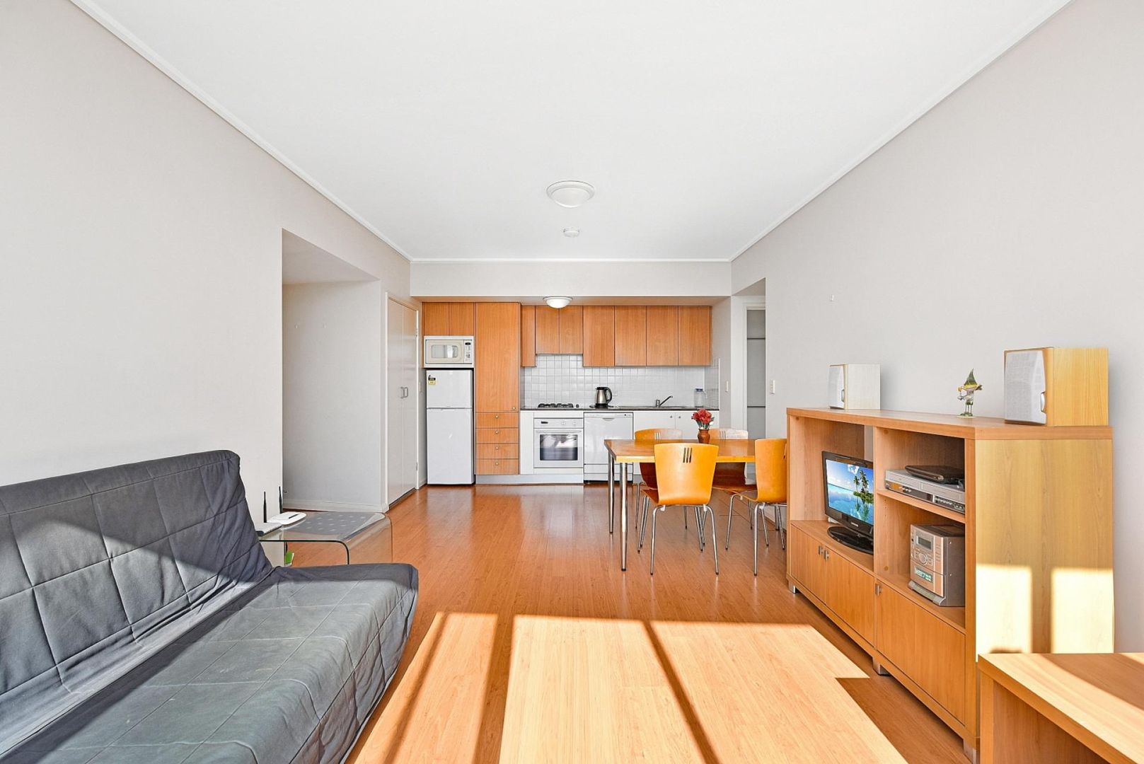 24/27 Bennelong Parkway, Wentworth Point NSW 2127, Image 2