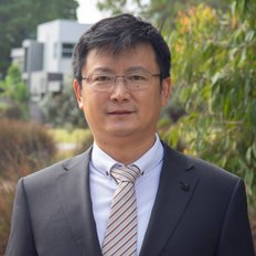 Julian Qin, Sales representative