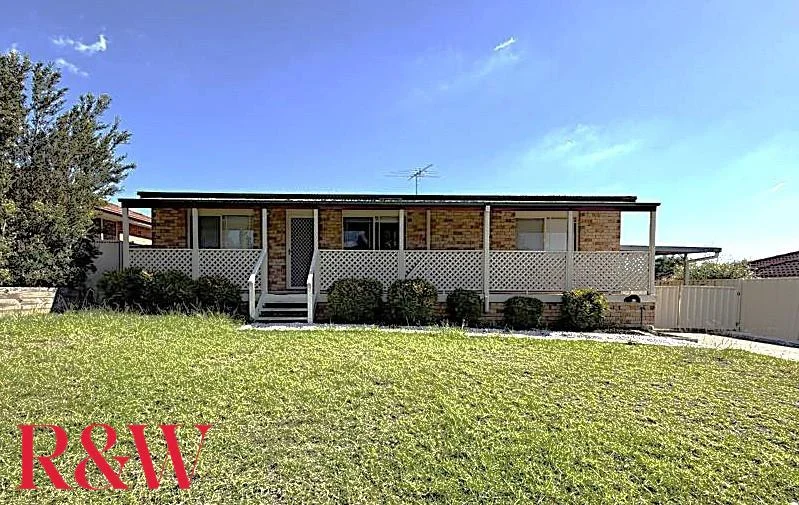 18 Withnell Crescent, St Helens Park NSW 2560