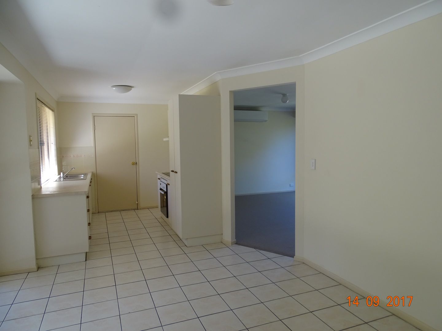 14 Mitchell Place, Belmont QLD 4153, Image 1